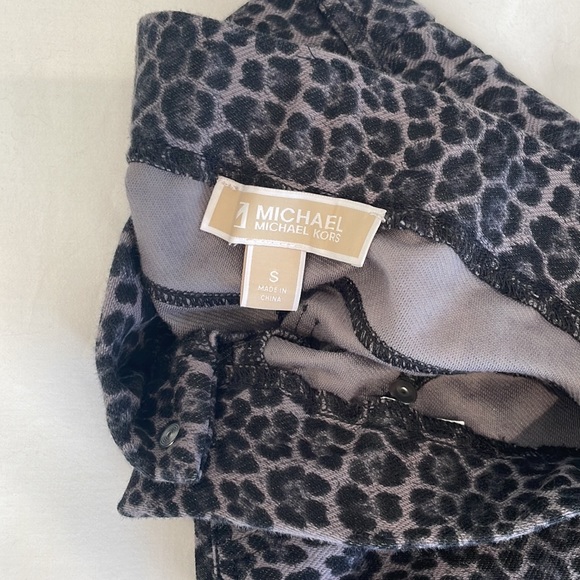 Michael Kors gray leopard print jegging, size S - Picture 2 of 2